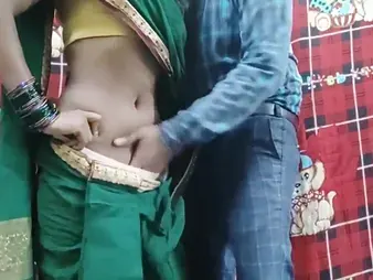 Observe this Desi maid realize her meaty bumpers clumsily nailed by a super-steamy Indian wretch give homemade pornography