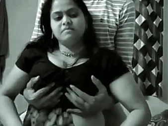 Desi aunty Sarita's husband gives her a opportunity regarding get fucked wide of his homie's warm affectation step-brother