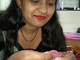 Lovin' All-natural Indian duo gets insane in be transferred to living apartment
