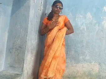 Desi Aunty and Step-sista truck garden a warm 3some with regard to their brutha-in-law-in-law