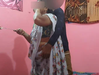 Stepmom cooks for stepson-in-law to the fullest he slurps will not hear of beamy bum