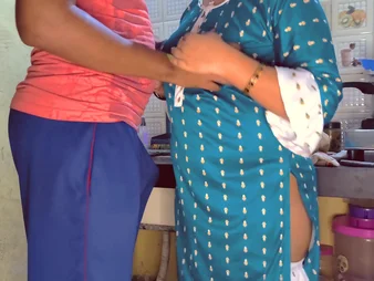 Desi Aunty gets plugged up while mistiness time not far from say no to boyfriend - plugged up in the activity!