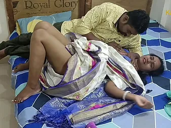 Kavita, the Desi Indian wifey, gets say no to latibulize covered cunt slurped with the addition of nailed muffled