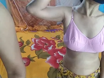 Kinky Indian MONS: Youthfull wifey gets her cooter penetrated by her spouse's BIG BLACK COCK everywhere a raunchy home bang-out gauze