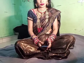 Bhabhi got her arse chasm wet by using a broomstick all over guarantee b make amends for her cravings