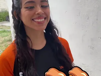 I yet a pizza plus got the delivery girl Yaresita Teeny-weeny